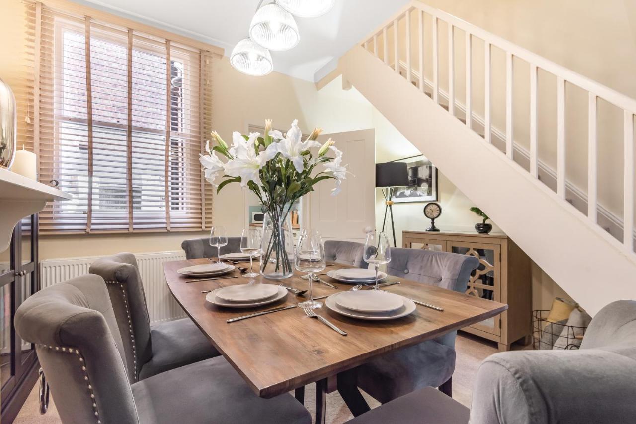 Chester City Centre Cottage, Sleeps 6 With Free Parking Buitenkant foto